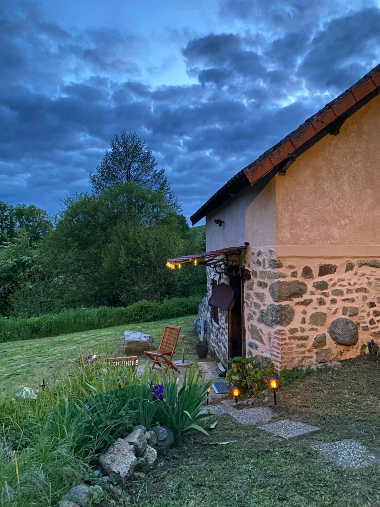 Maisonnette Chaleureuse De 35M2 Miremont  Kültér fotó